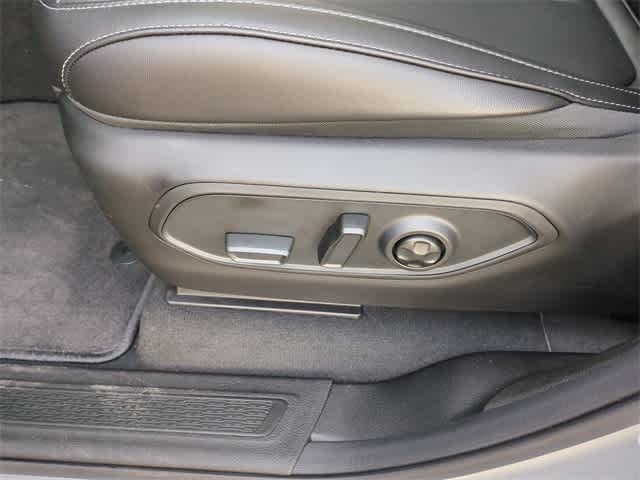 Thumbnail: 2025 Jeep Grand Cherokee L - 18