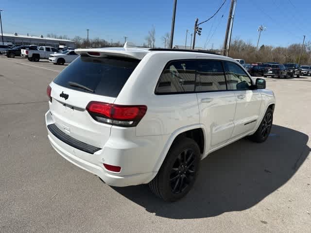 Thumbnail: 2018 Jeep Grand Cherokee - 20