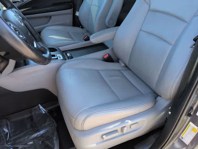 Thumbnail: 2018 Honda Pilot - 17