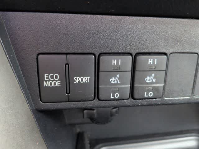 Thumbnail: 2013 Toyota RAV4 - 37