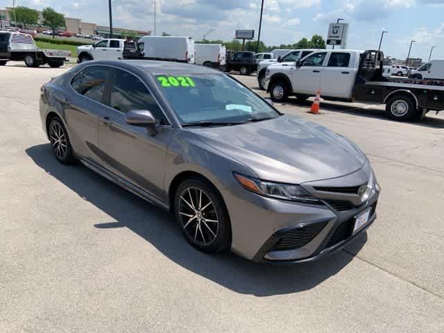Thumbnail: 2021 Toyota Camry - 24