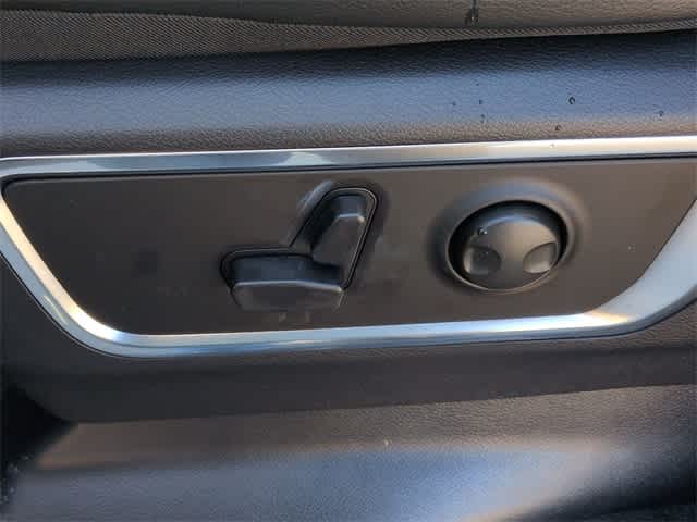 Thumbnail: 2026 RAM 1500 - 18