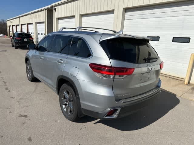 Thumbnail: 2017 Toyota Highlander - 19