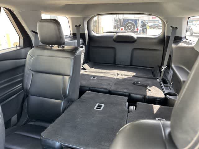 Thumbnail: 2020 Ford Explorer - 5