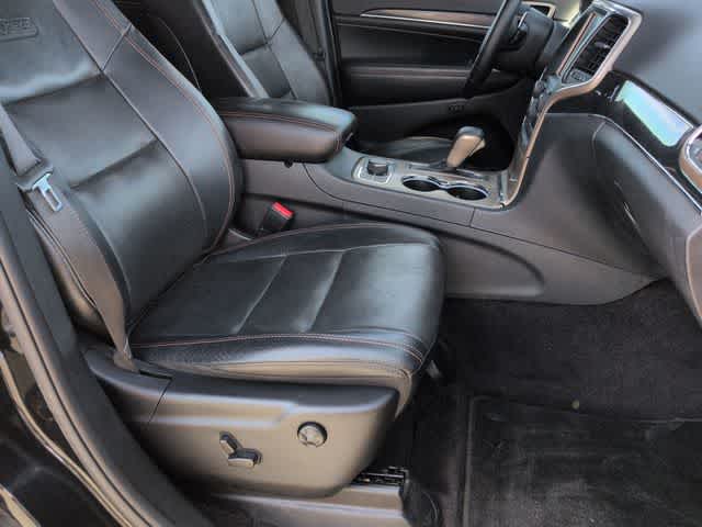 Thumbnail: 2016 Jeep Grand Cherokee - 23