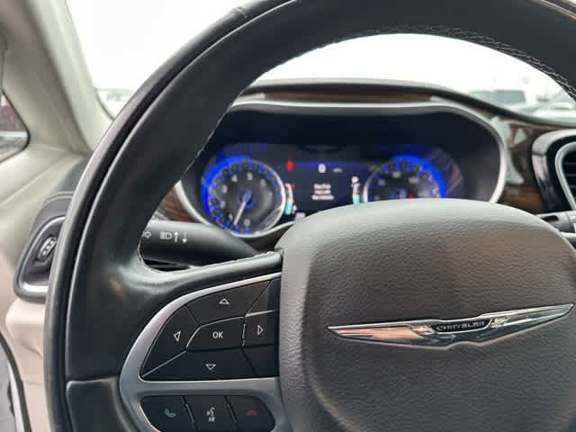 Thumbnail: 2022 Chrysler Pacifica - 11