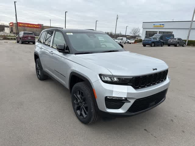 Thumbnail: 2025 Jeep Grand Cherokee - 17