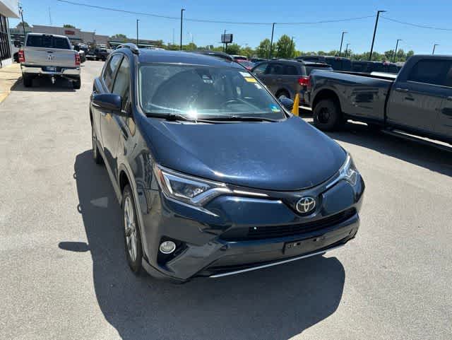 Thumbnail: 2018 Toyota RAV4 - 26