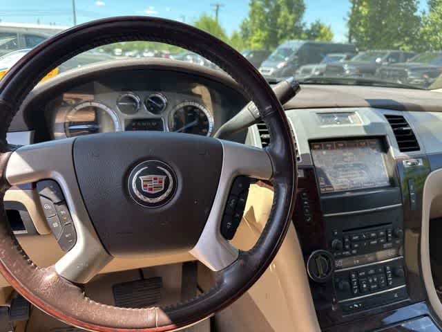 Thumbnail: 2013 Cadillac Escalade - 11