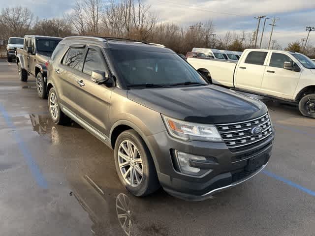 Thumbnail: 2016 Ford Explorer - 16
