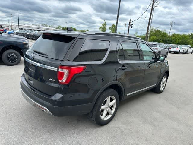 Thumbnail: 2017 Ford Explorer - 17