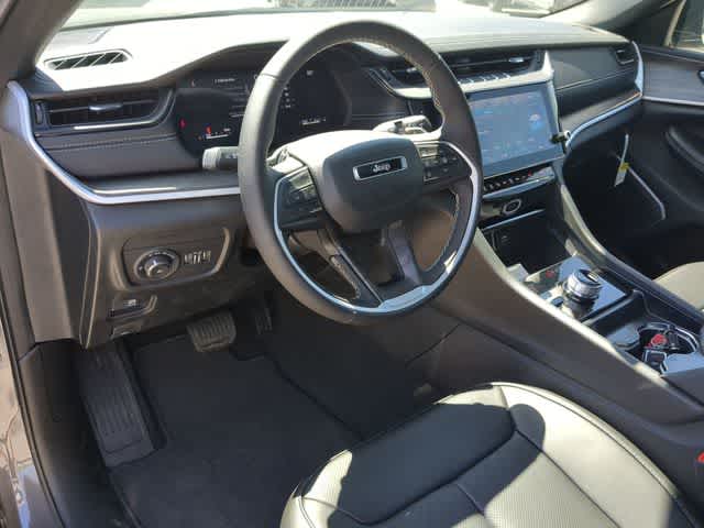 Thumbnail: 2026 Jeep Grand Cherokee L - 10