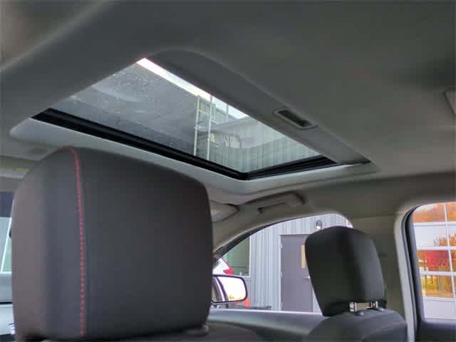 Thumbnail: 2010 Chevrolet Equinox - 20