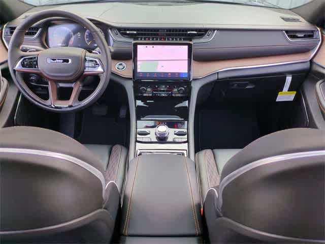 Thumbnail: 2025 Jeep Grand Cherokee - 16