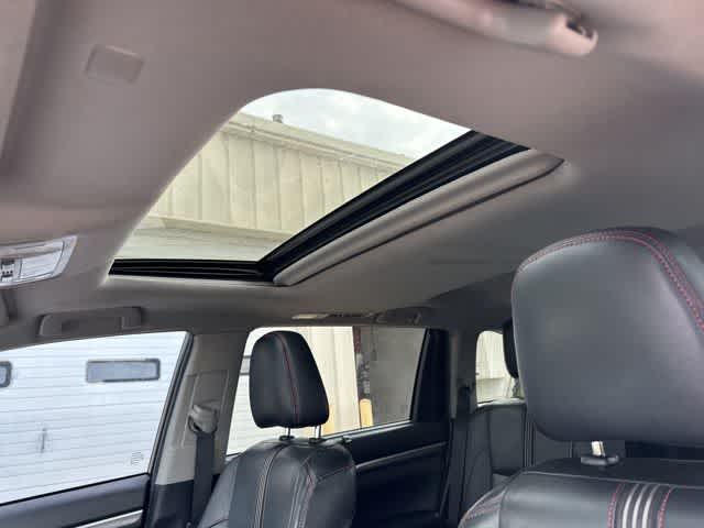 Thumbnail: 2019 Toyota Highlander - 26