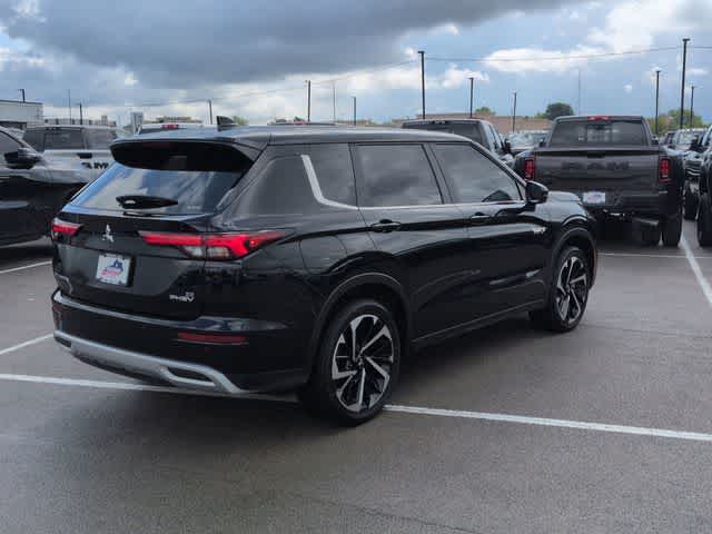 Thumbnail: 2025 Mitsubishi Outlander - 8