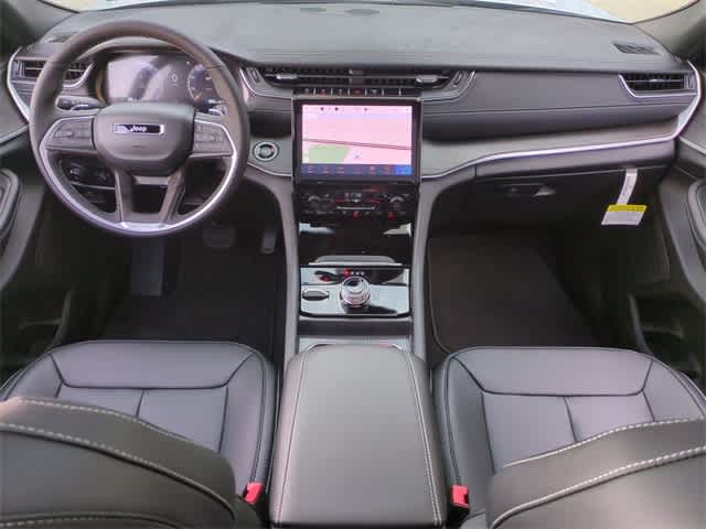 Thumbnail: 2025 Jeep Grand Cherokee L - 16