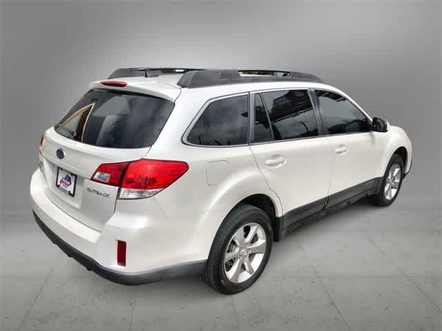 2013 Subaru Outback 2.5i Limited 8