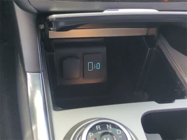 Thumbnail: 2020 Ford Explorer - 34