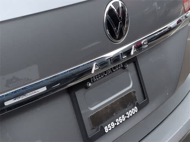 Thumbnail: 2021 Volkswagen Atlas - 13