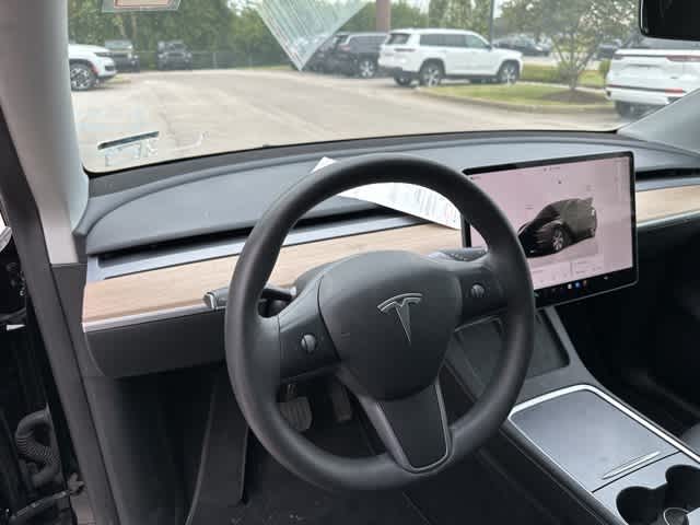 Thumbnail: 2023 Tesla Model Y - 5