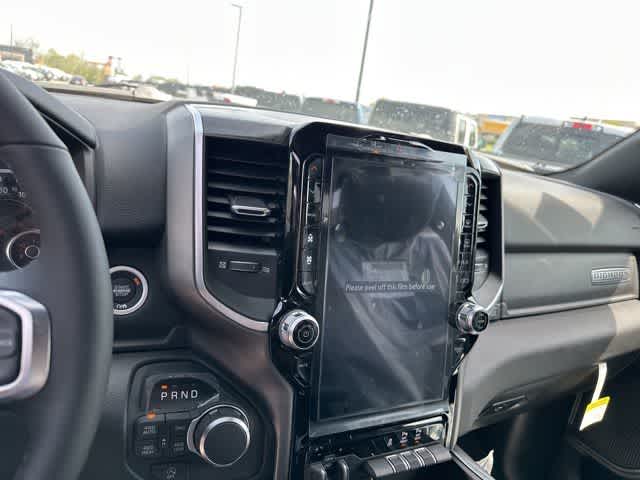 Thumbnail: 2026 RAM 1500 - 4