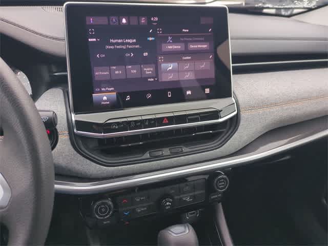 Thumbnail: 2022 Jeep Compass - 26