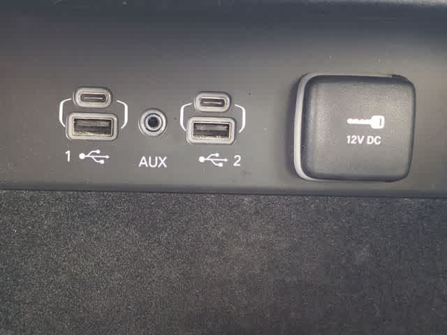 Thumbnail: 2022 Jeep Grand Cherokee - 34