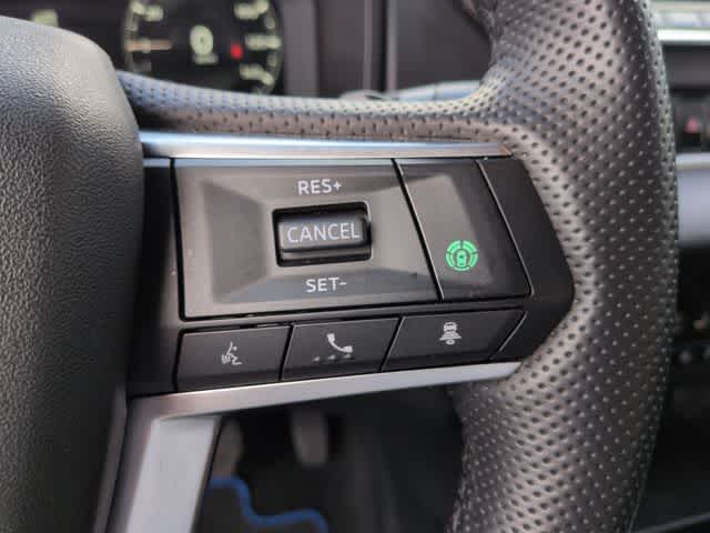 Thumbnail: 2025 Mitsubishi Outlander - 26