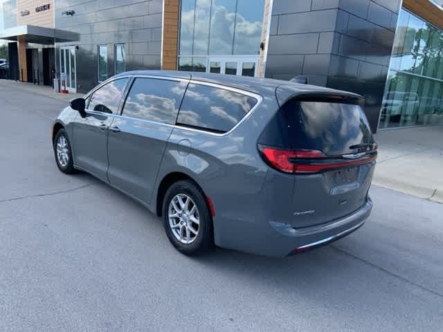 Thumbnail: 2023 Chrysler Pacifica - 15