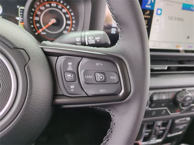 Thumbnail: 2025 Jeep Gladiator - 24