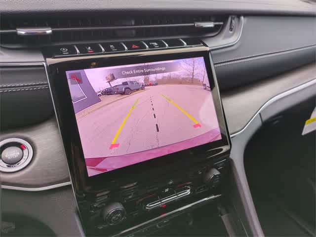 Thumbnail: 2025 Jeep Grand Cherokee L - 32