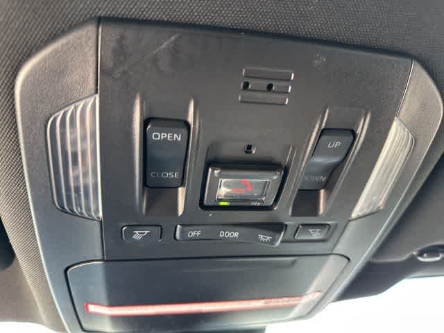 Thumbnail: 2021 Toyota Highlander - 10