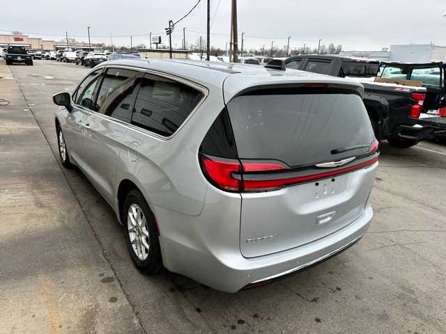 Thumbnail: 2023 Chrysler Pacifica - 18