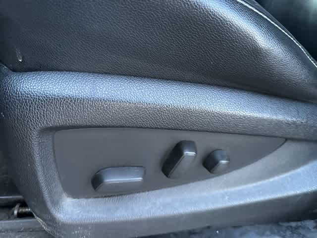 Thumbnail: 2016 Chevrolet Tahoe - 14