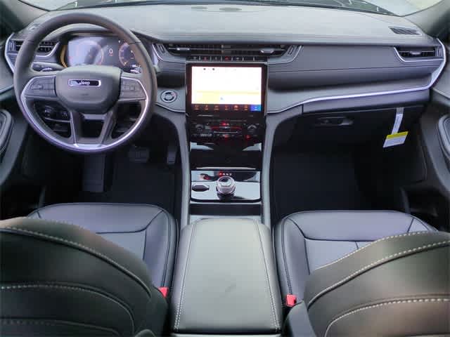 Thumbnail: 2025 Jeep Grand Cherokee L - 15