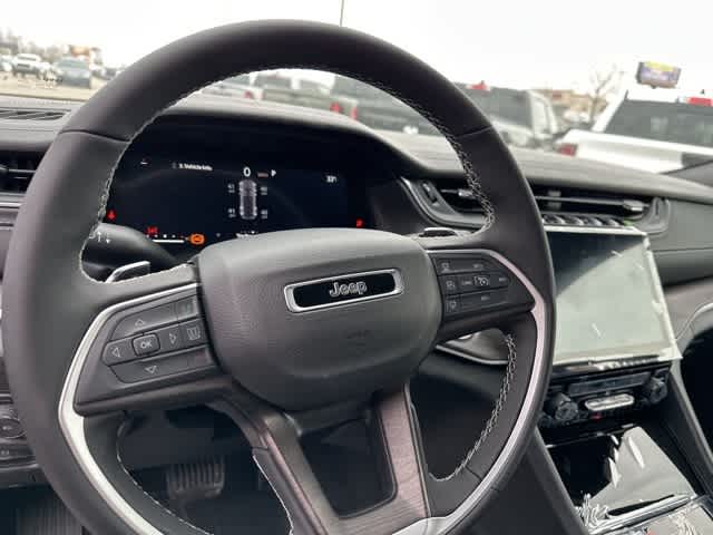 Thumbnail: 2025 Jeep Grand Cherokee - 3