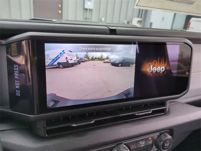 Thumbnail: 2025 Jeep Gladiator - 29