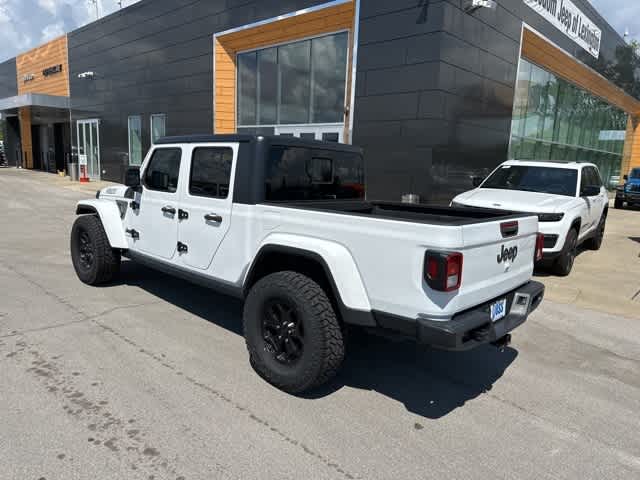 Thumbnail: 2021 Jeep Gladiator - 16