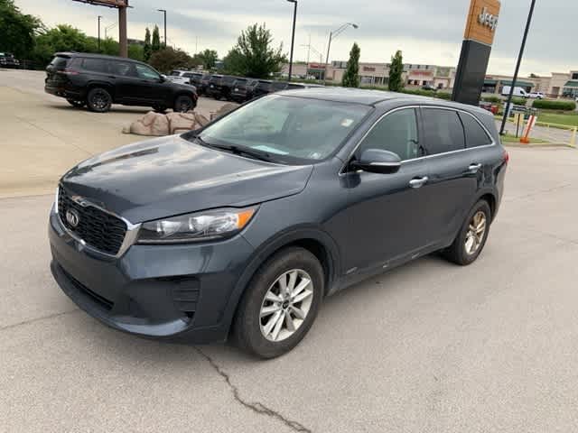 Thumbnail: 2020 Kia Sorento - 8
