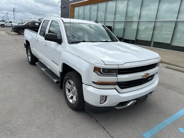 Thumbnail: 2018 Chevrolet Silverado 1500 - 25