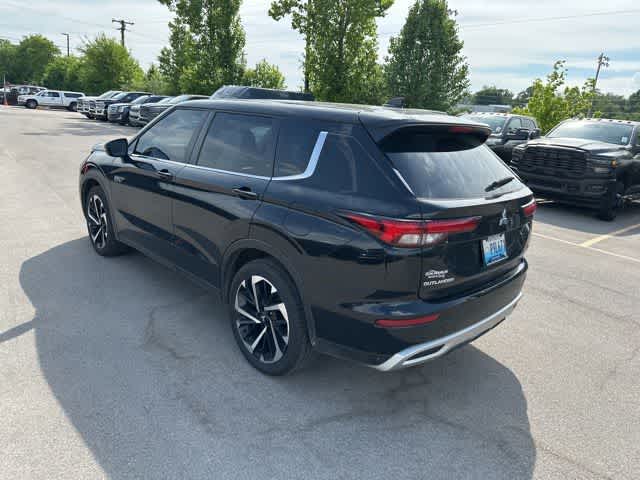 Thumbnail: 2025 Mitsubishi Outlander - 18