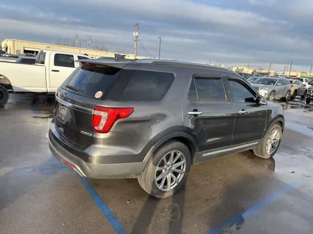 Thumbnail: 2016 Ford Explorer - 13