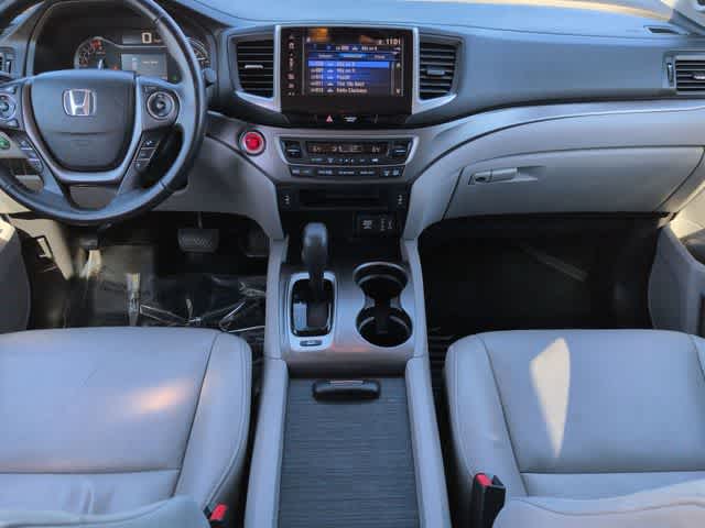 Thumbnail: 2018 Honda Pilot - 16