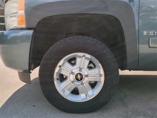 Thumbnail: 2008 Chevrolet Silverado 1500 - 14