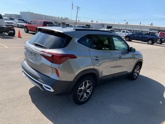Thumbnail: 2023 Kia Seltos - 24