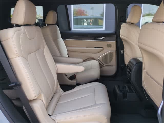 Thumbnail: 2025 Jeep Grand Cherokee L - 21