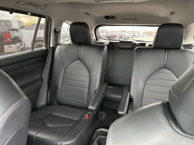 Thumbnail: 2020 Toyota Highlander - 5