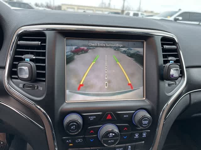 Thumbnail: 2017 Jeep Grand Cherokee - 10