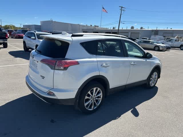 Thumbnail: 2018 Toyota RAV4 - 23